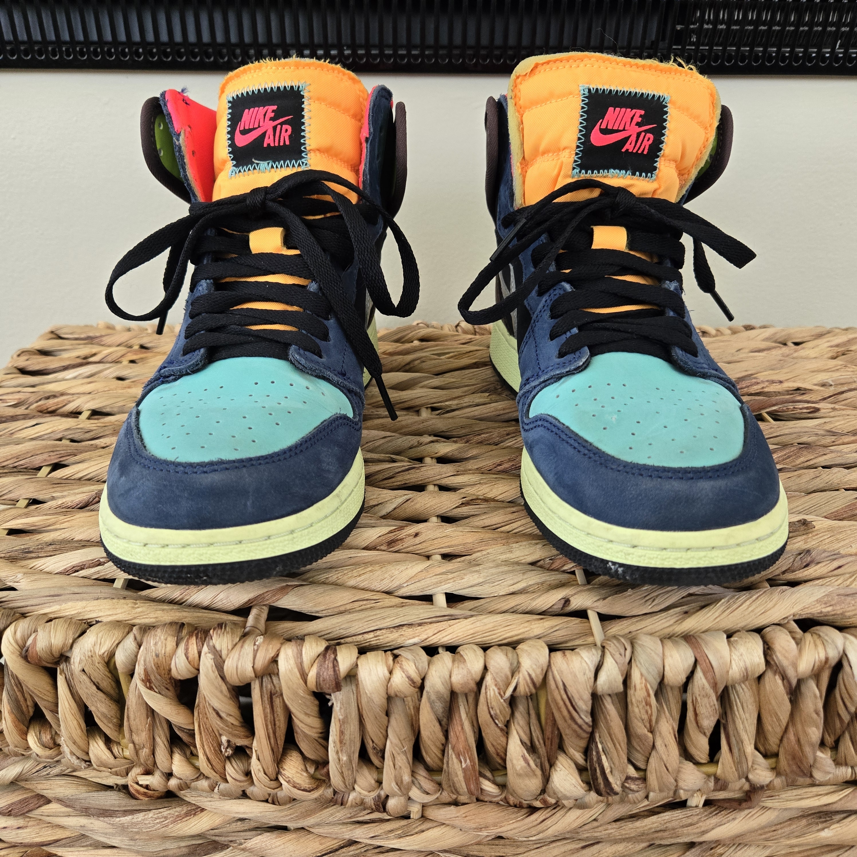 Rare Nike Air Jorda. Multicolor Sneakers